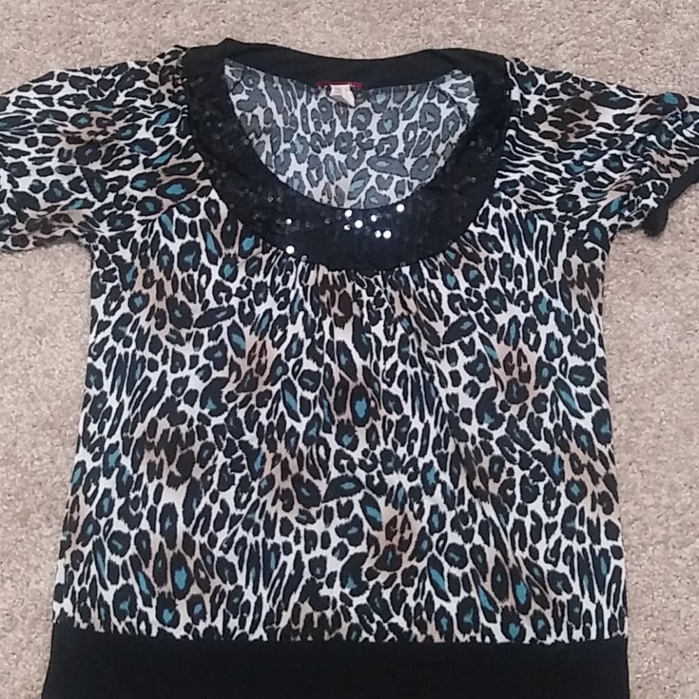 Animal Print 2X Sequin Collar Blouse